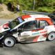 Un'auto da rally