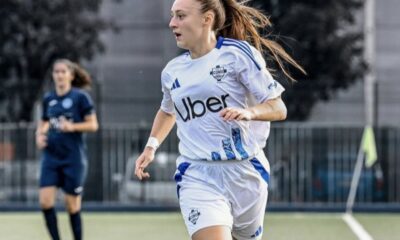 Una giocatrice del Como Femminile in azione