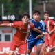 Un giocatore del Como U17 in azione.