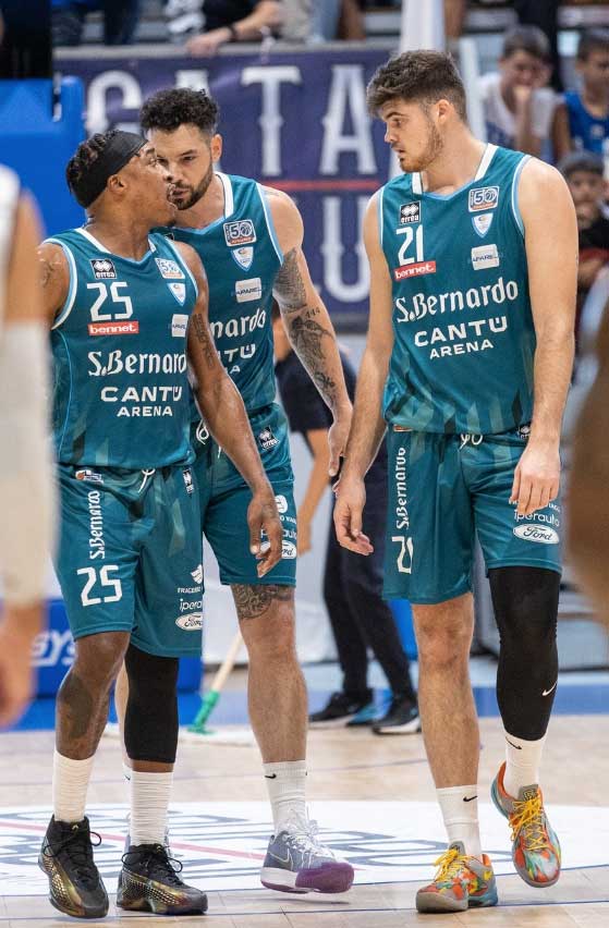 Giocatori americani pallacanestro Cantù