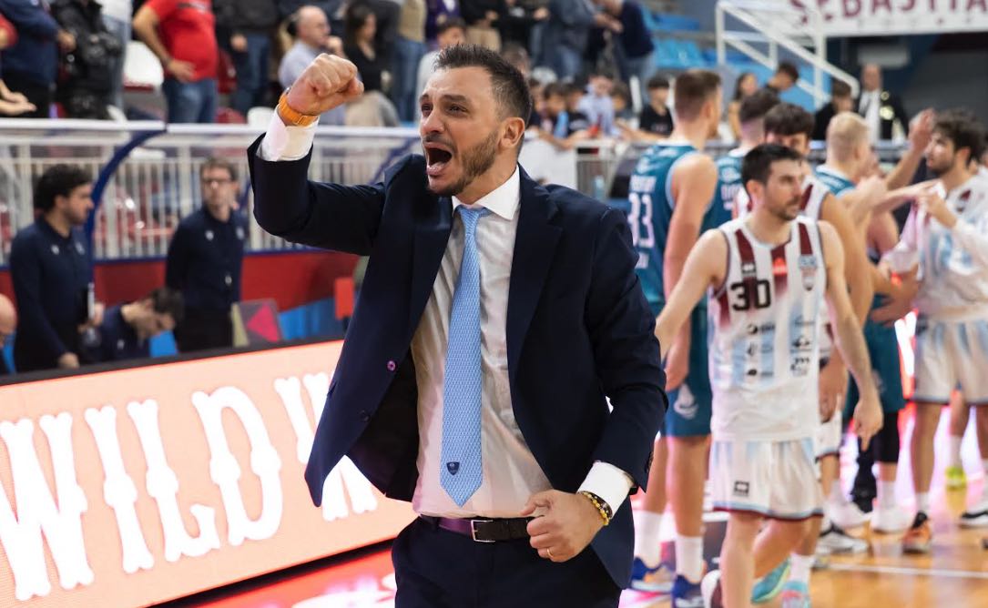 Coach Nicola Brienza