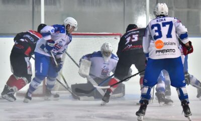 Giocatori dell'Hockey Como in azione