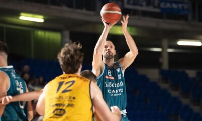 Un'azione di gioco di Vigevano-Cantù